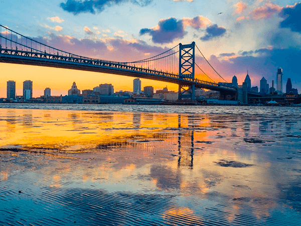 Panorama of Philadelphia skyline, Ben Franklin Bridge and Penn's