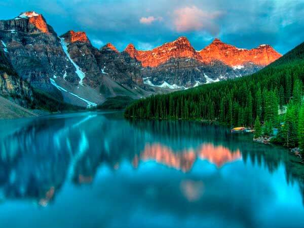Moraine Lake, Alberta